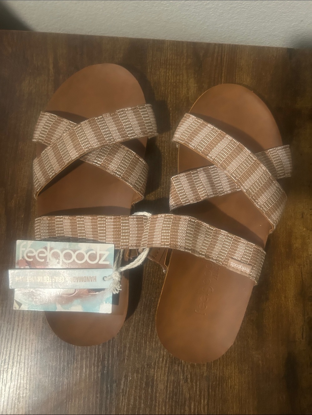 Feelgoodz Women's Tan Crisscross Slide Sandals